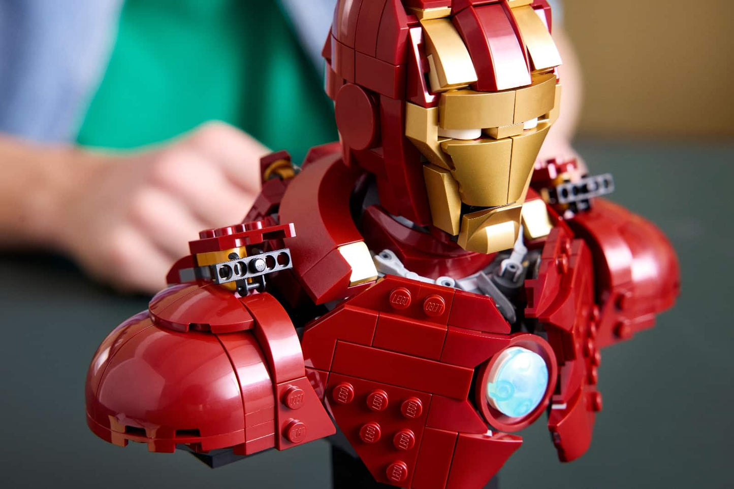 Iron Man MK4 Bust LEGO 76327