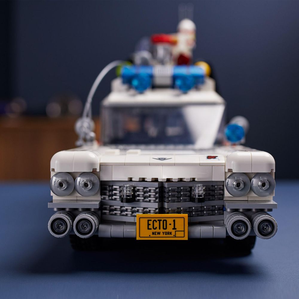 Ghostbusters ECTO-1 LEGO 10274
