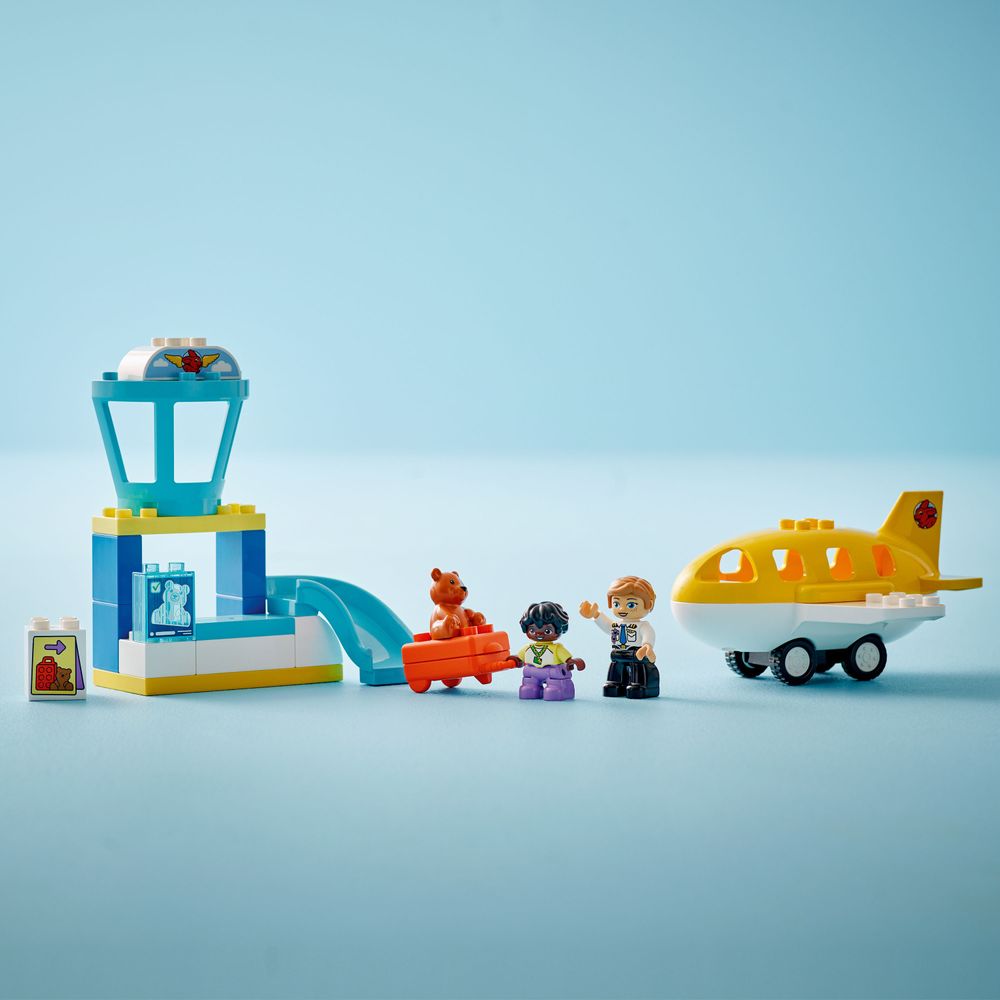 First Time at the Airport LEGO 10443