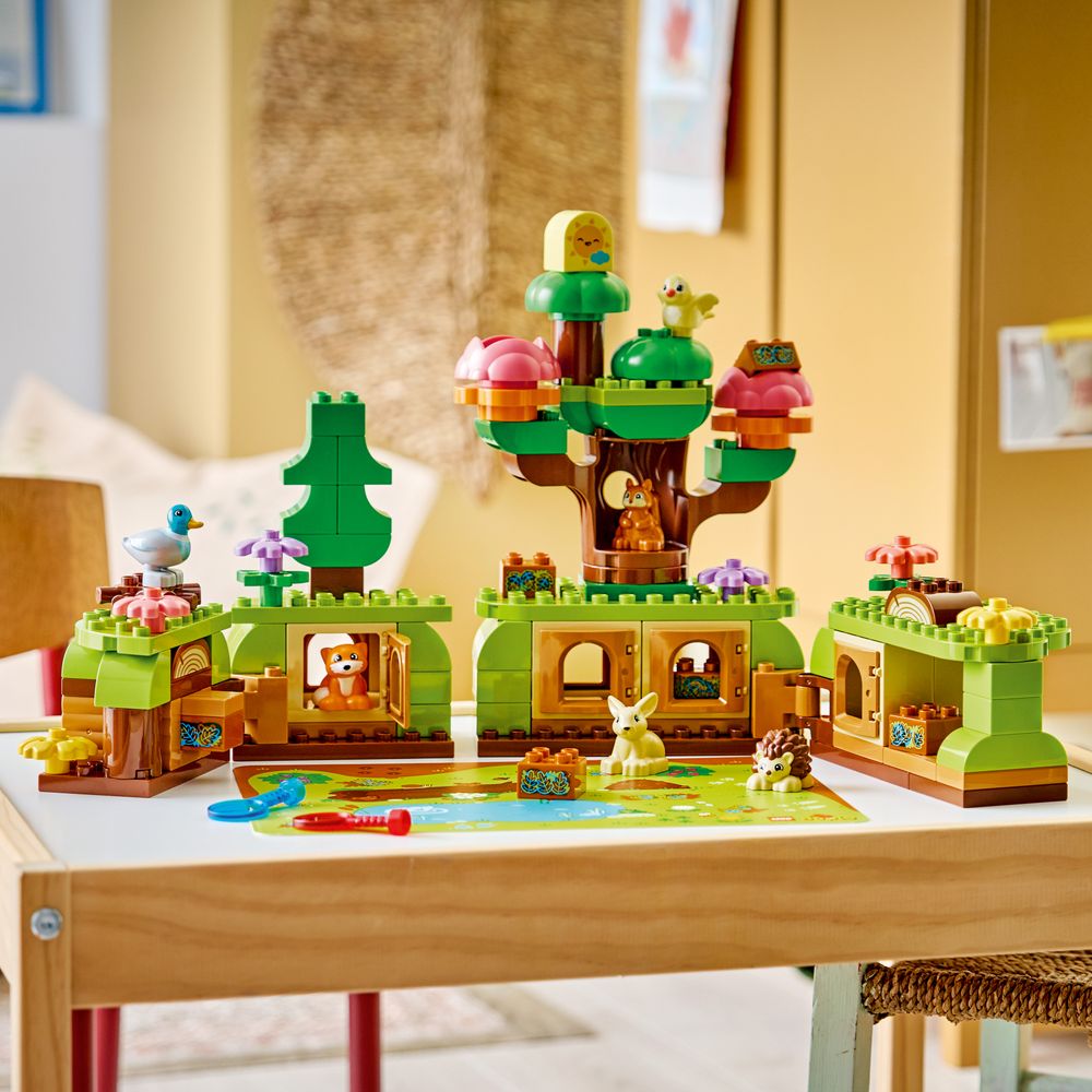 Discovery Forest with Wild Animals LEGO 10480