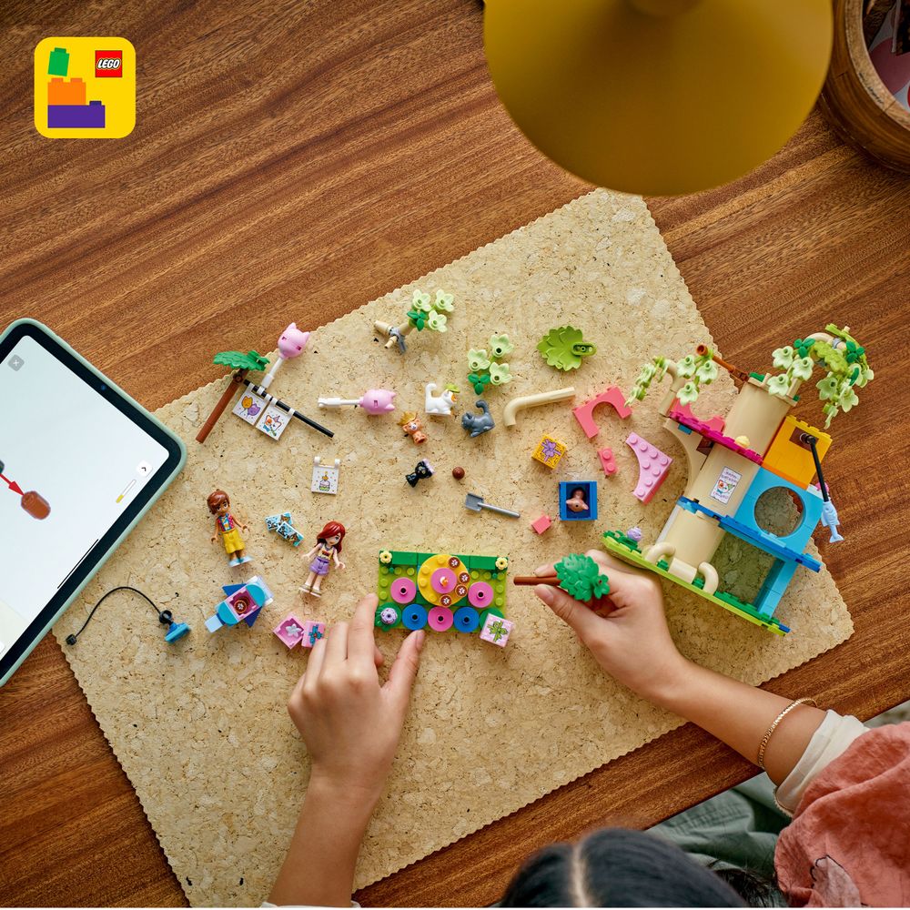 Cat Birthday Party & Tree House LEGO 42666