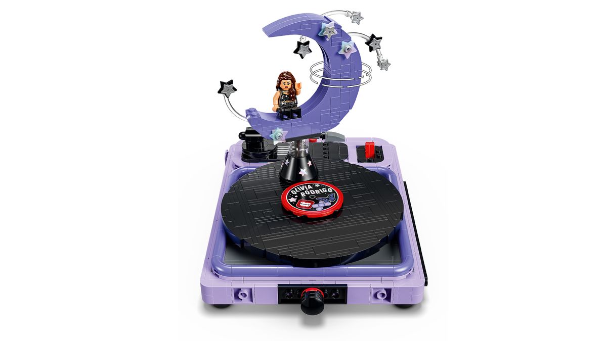 Olivia Rodrigo’s Concert Moon LEGO 43029