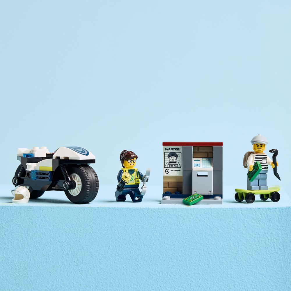 Police Motorcycle Chase LEGO 60455