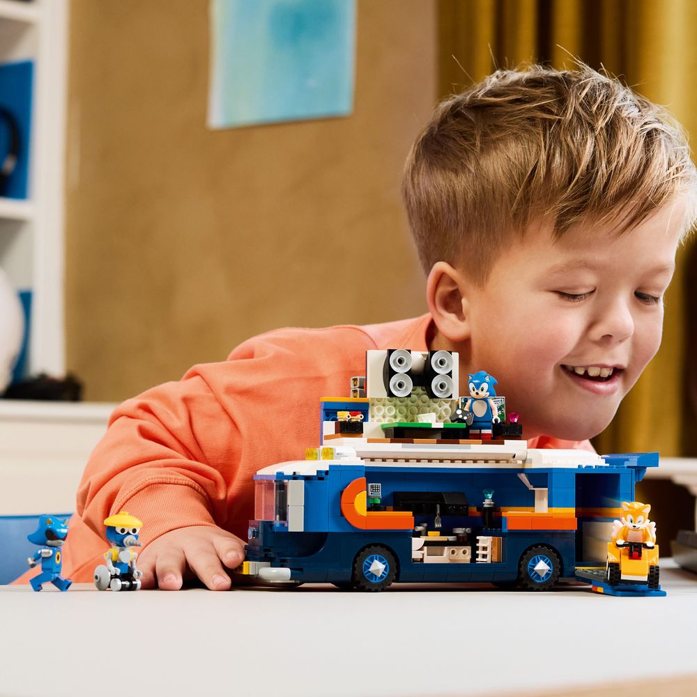 Team Sonic Command Truck LEGO 77006