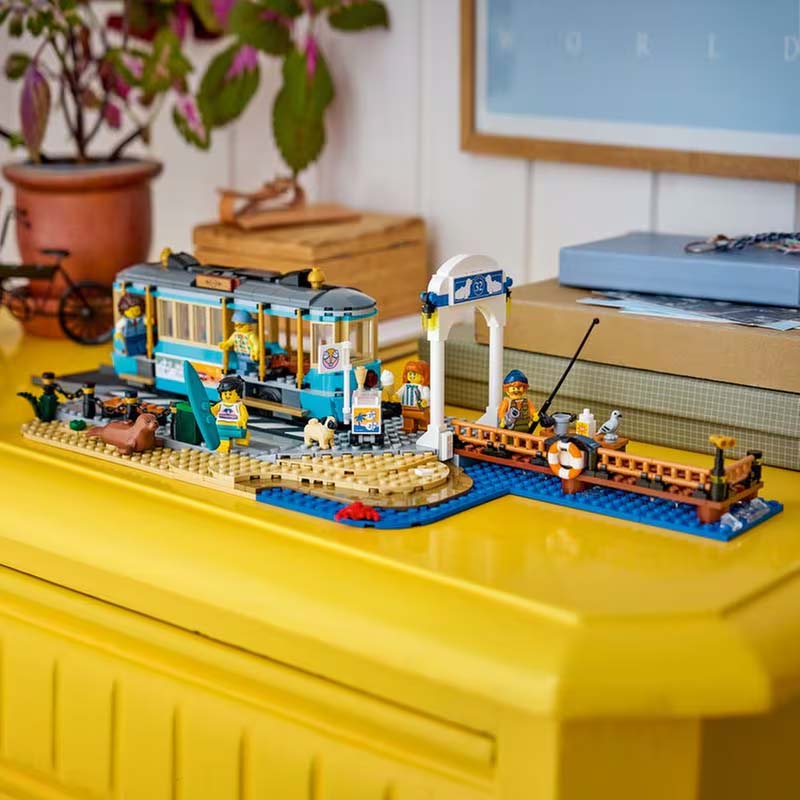 Classic Beach Streetcar LEGO 60506