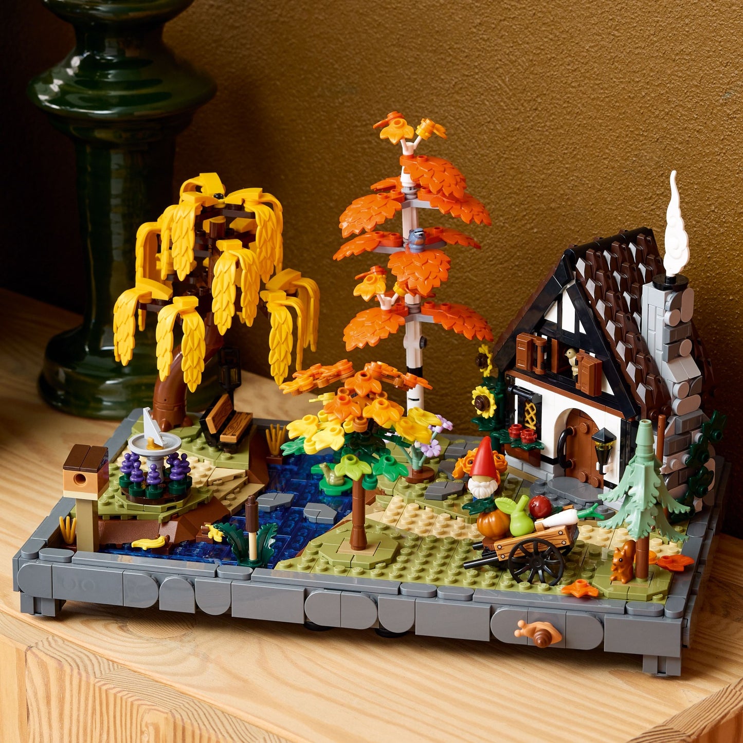 Autumn Cottage Garden LEGO 11372