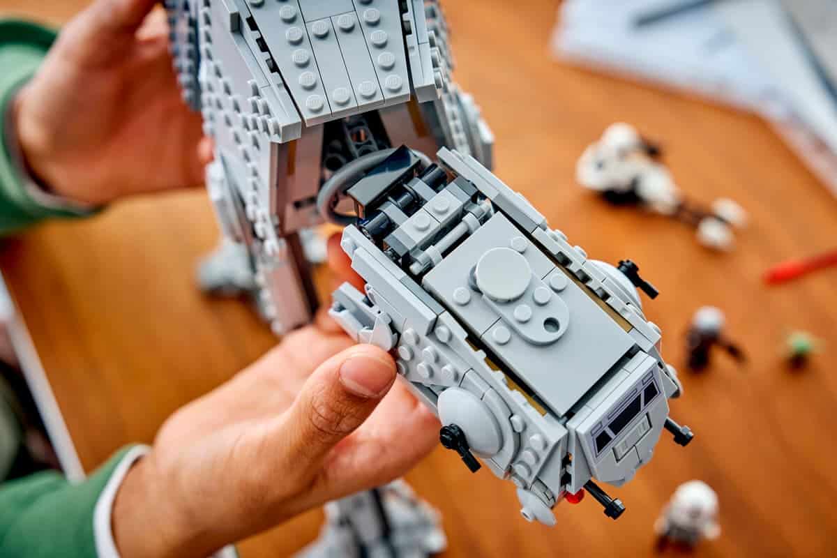 Imperial Remnant AT-AT with INT-4 LEGO 75454