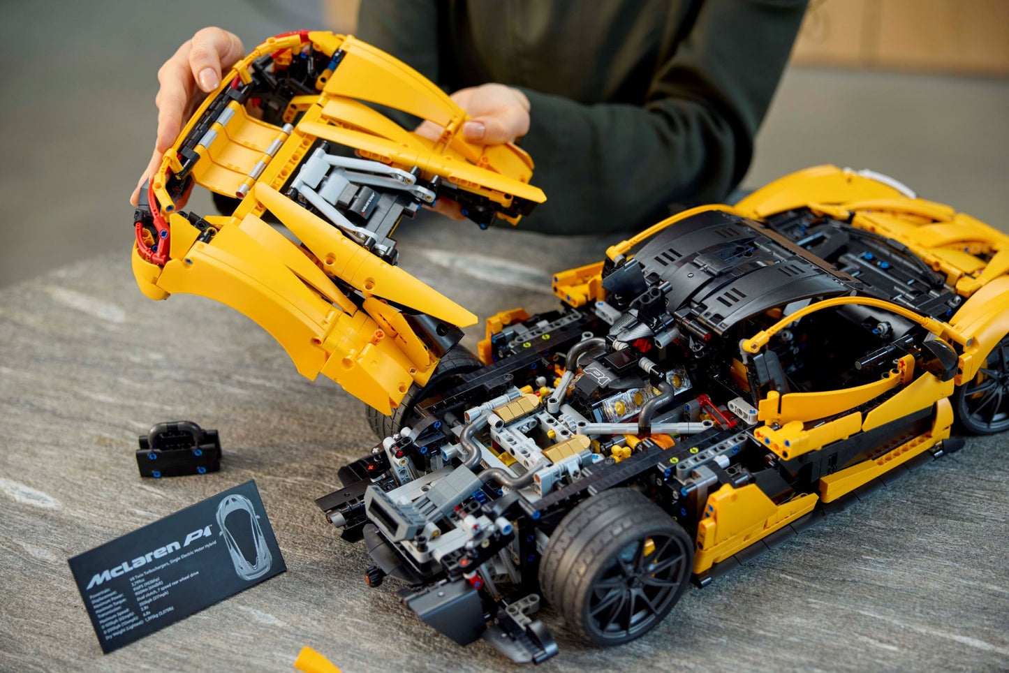 McLaren P1 LEGO 42172