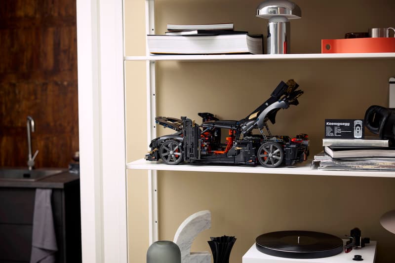 Koenigsegg Sadair's Spear Megacar LEGO 42232