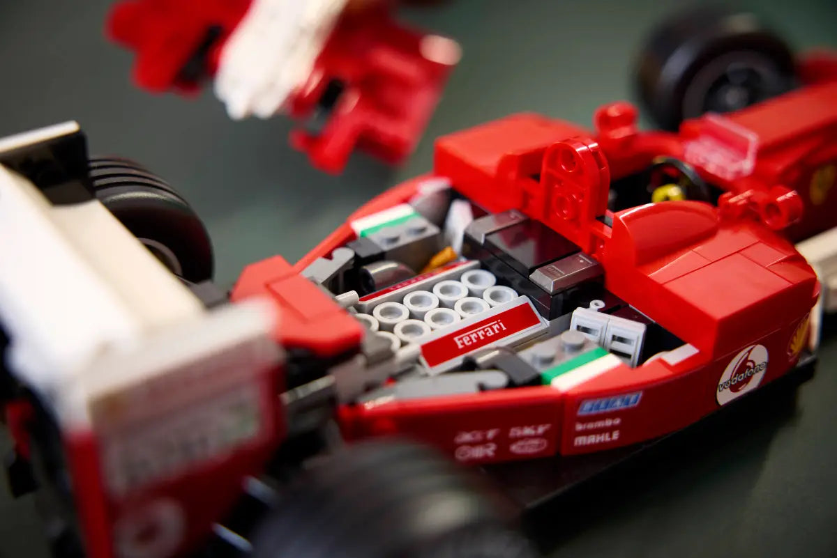Ferrari F2004 & Michael Schumacher LEGO 11375