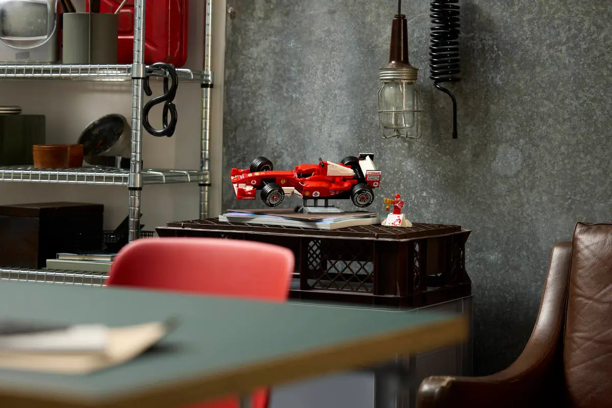 Ferrari F2004 & Michael Schumacher LEGO 11375