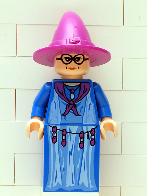 Professor Sybill Trelawney - Light Purple Hat, Blue Robes LEGO hp049