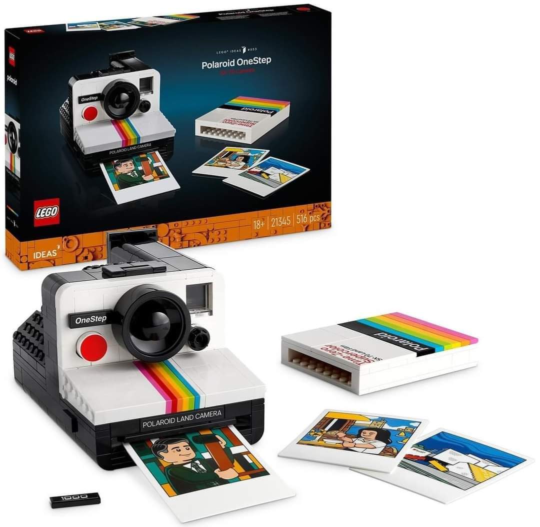 Polaroid camera LEGO 21345