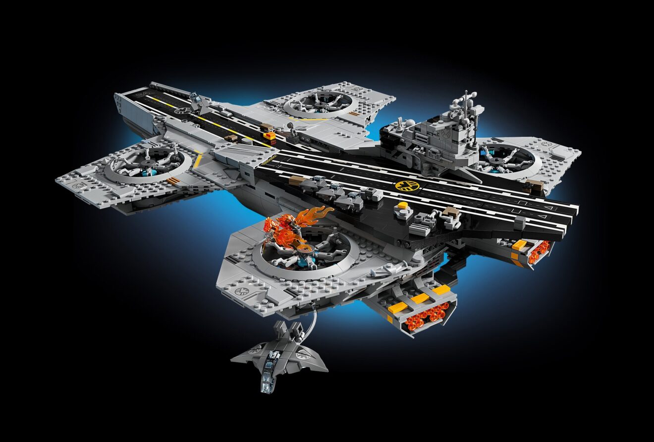 S.H.I.E.L.D. Helicarrier LEGO 76354