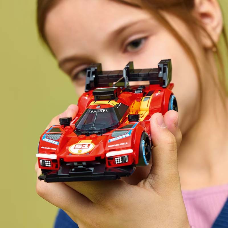 Ferrari 499P LEGO 77261