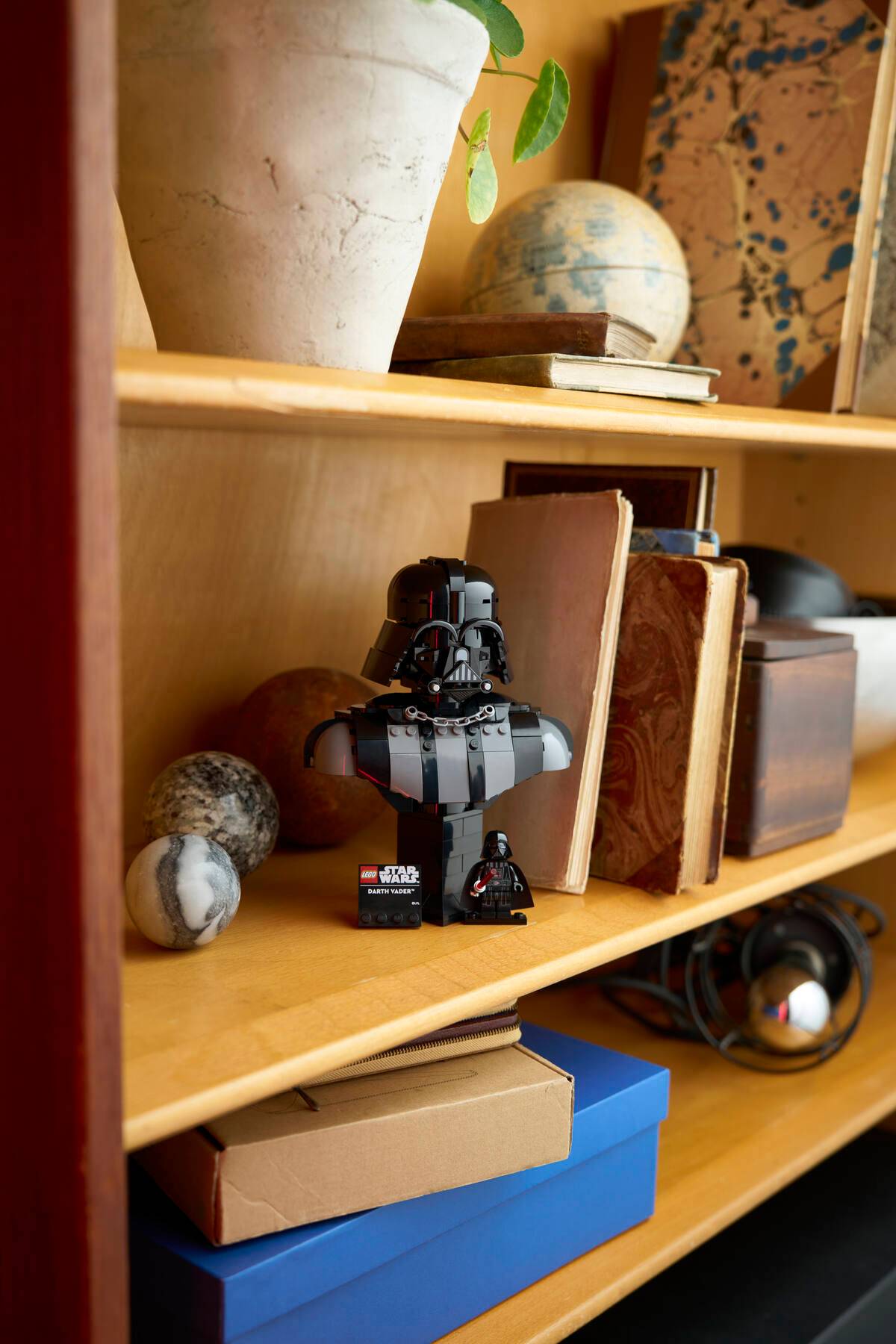 Darth Vader Bust LEGO 75439